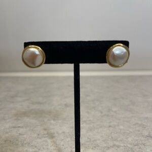 Monet Gold and Pearl Button Earrings 💕